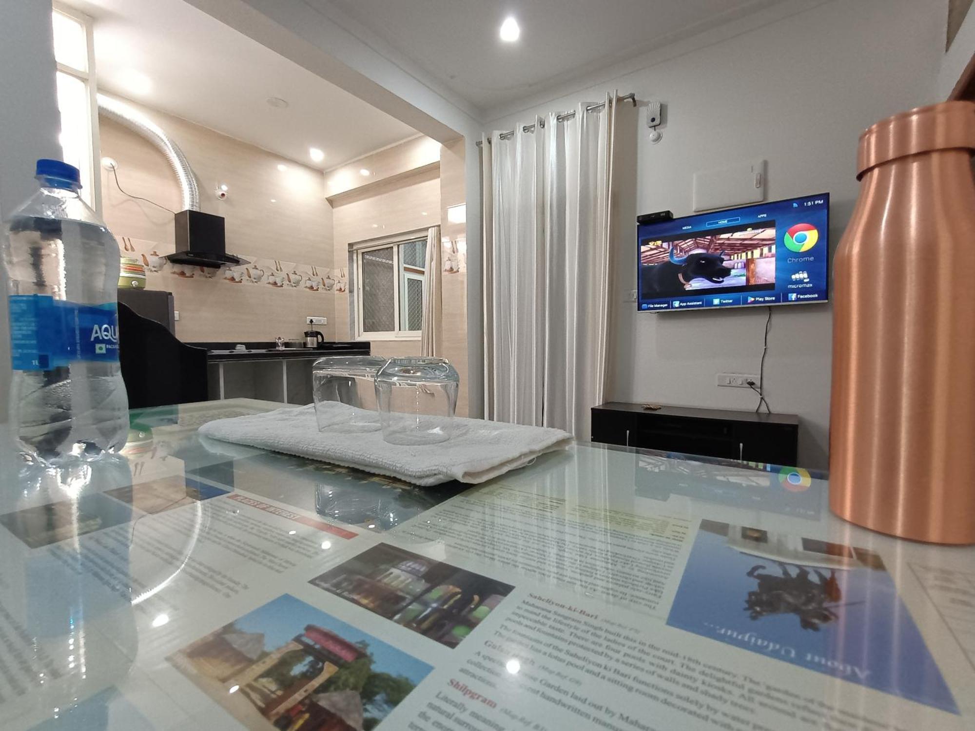 Choudhary White House Udaipur Apartment Luaran gambar