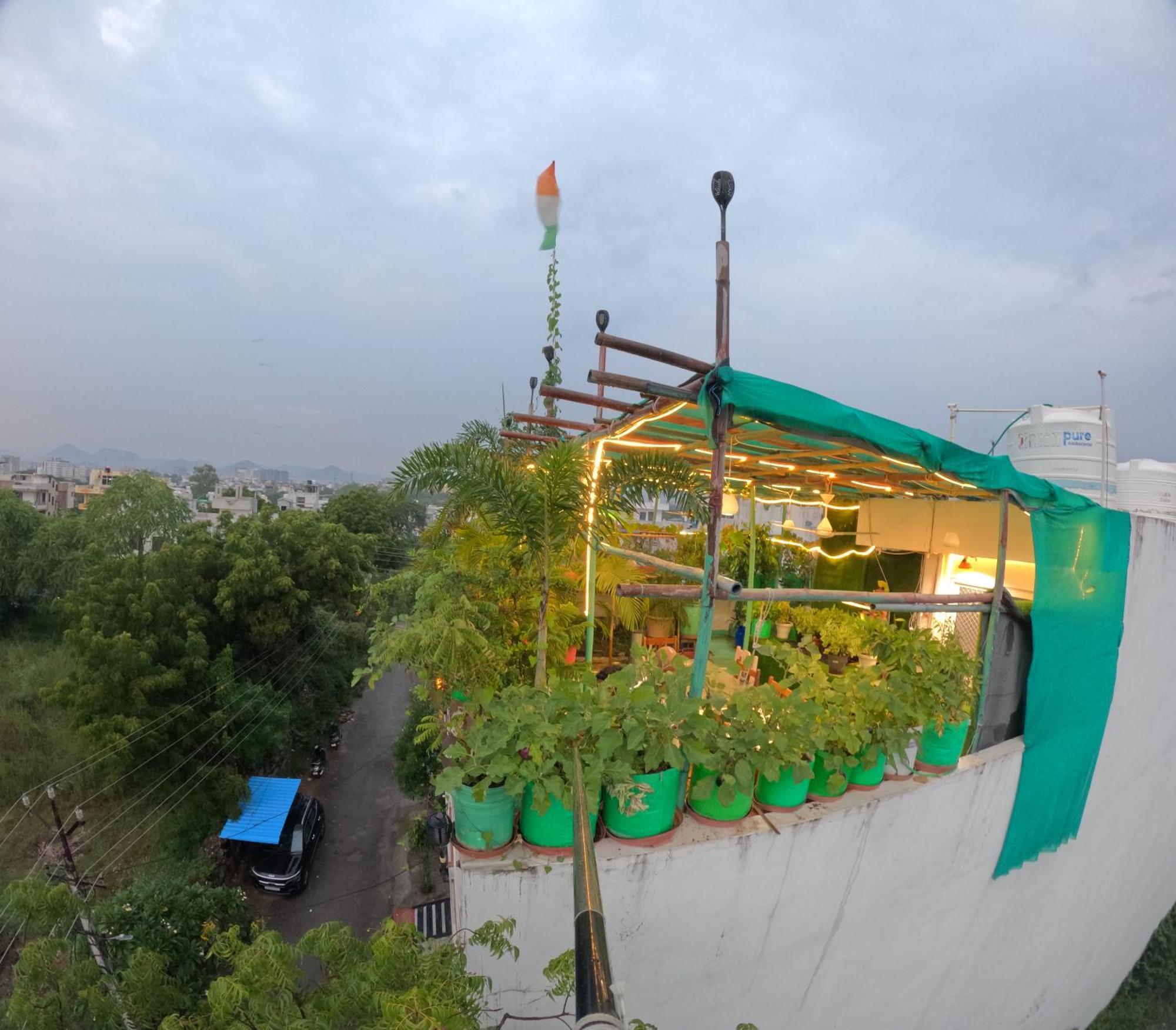 Choudhary White House Udaipur Apartment Luaran gambar