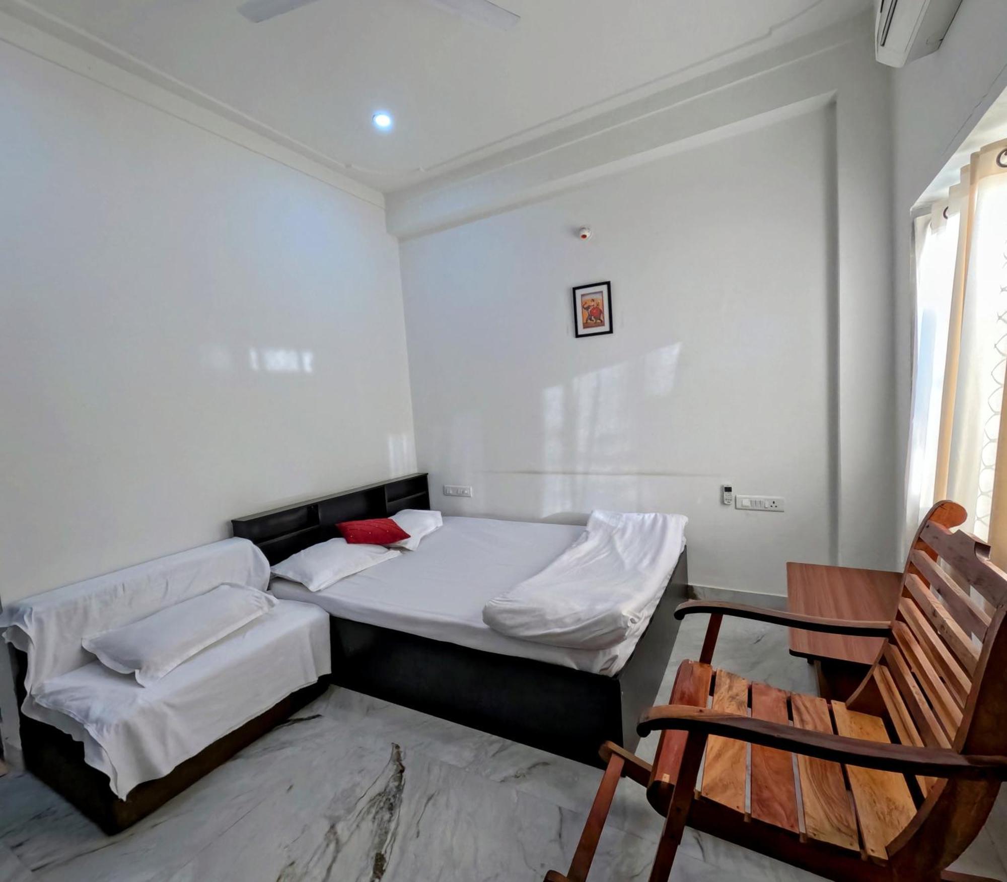 Choudhary White House Udaipur Apartment Luaran gambar